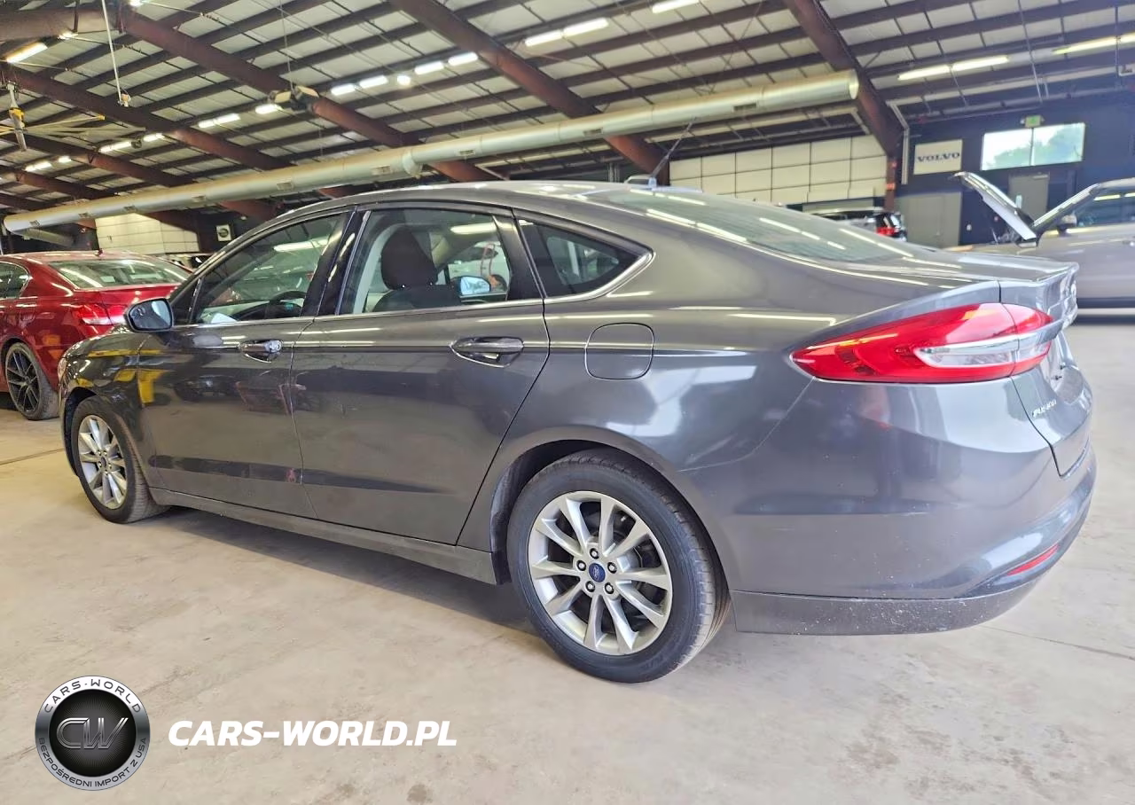 2017 Ford Fusion Se VIN:3FA6P0H71HR136632 - 2