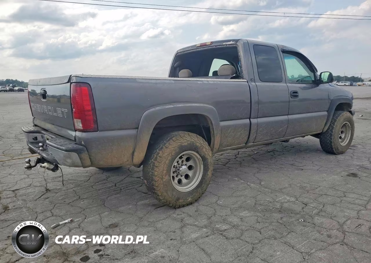 1999 Chevrolet Silverado K2500 VIN:1GCGK29U4XE227652 - 3