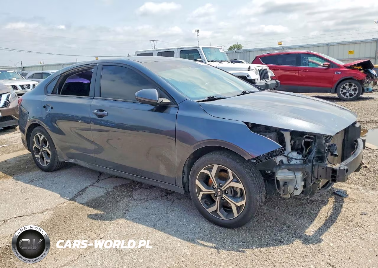 2021 Kia Forte Lxs VIN:3KPF24AD2ME381926 - 4