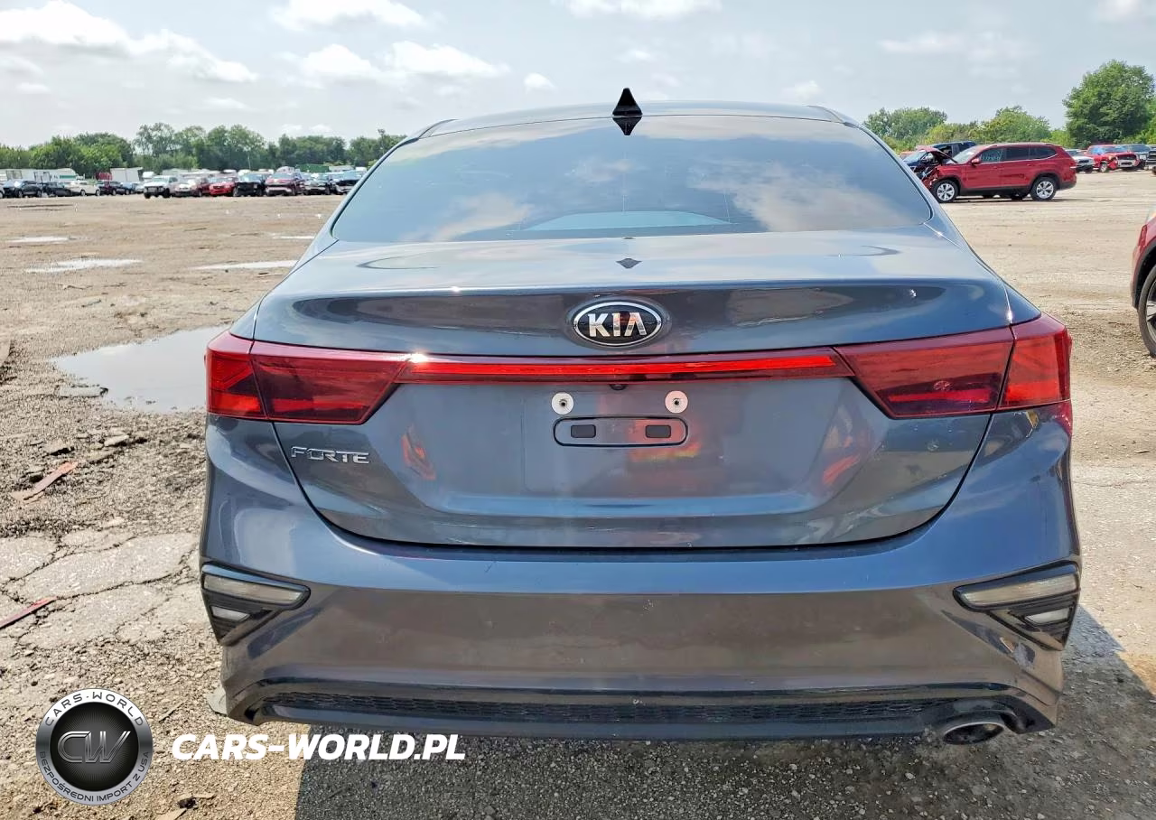 2021 Kia Forte Lxs VIN:3KPF24AD2ME381926 - 6