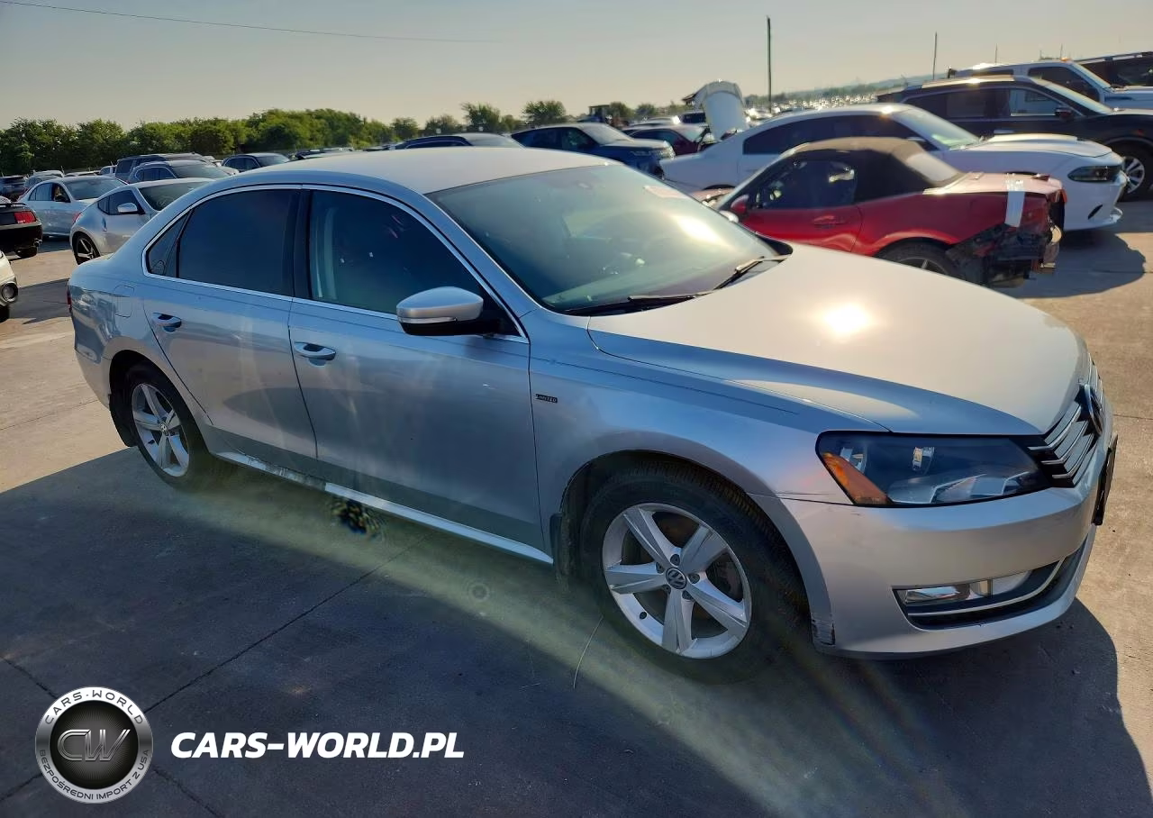2015 Volkswagen Passat S VIN:1VWAS7A35FC120140 - 4