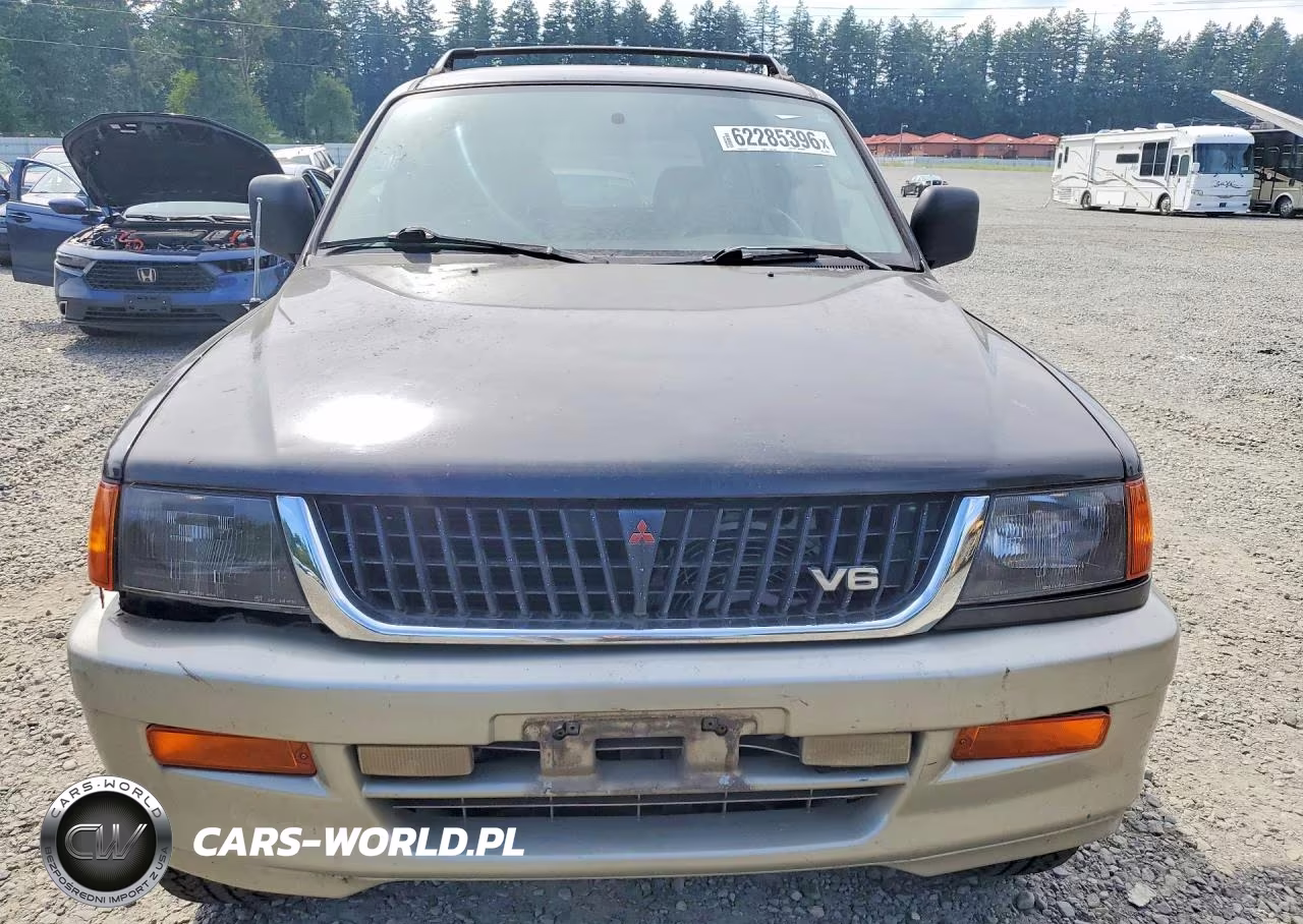 1999 Mitsubishi Montero Sport Ls-Xls VIN:JA4MT31H3XP011830 - 5