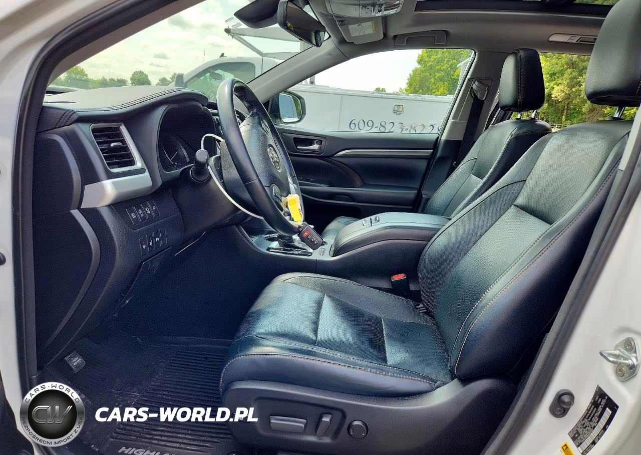 2018 Toyota Highlander Limited Platinum VIN:5TDDZRFH8JS854497 - 7