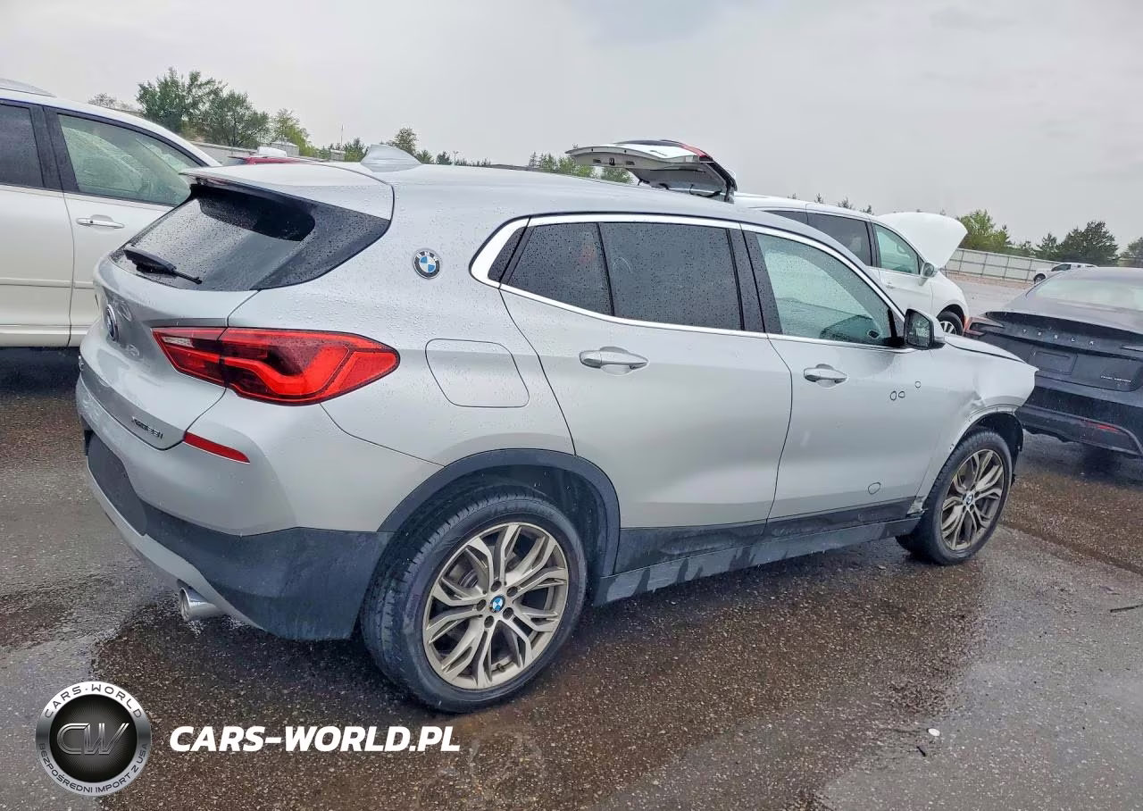 2018 BMW X2 xDrive28I VIN:WBXYJ5C39JEF77378 - 3