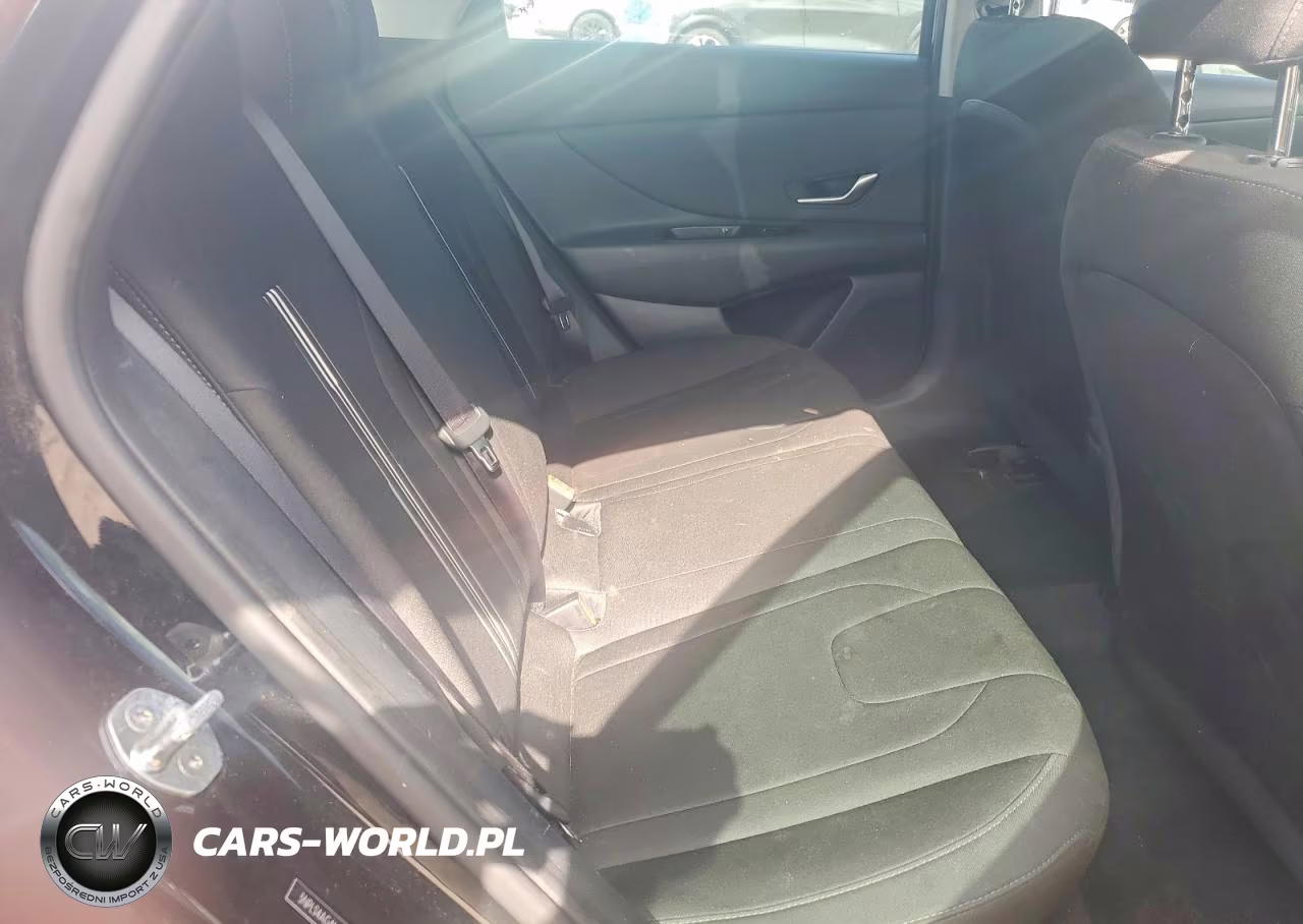 2021 Hyundai Elantra Sel VIN:5NPLS4AG4MH041413 - 10