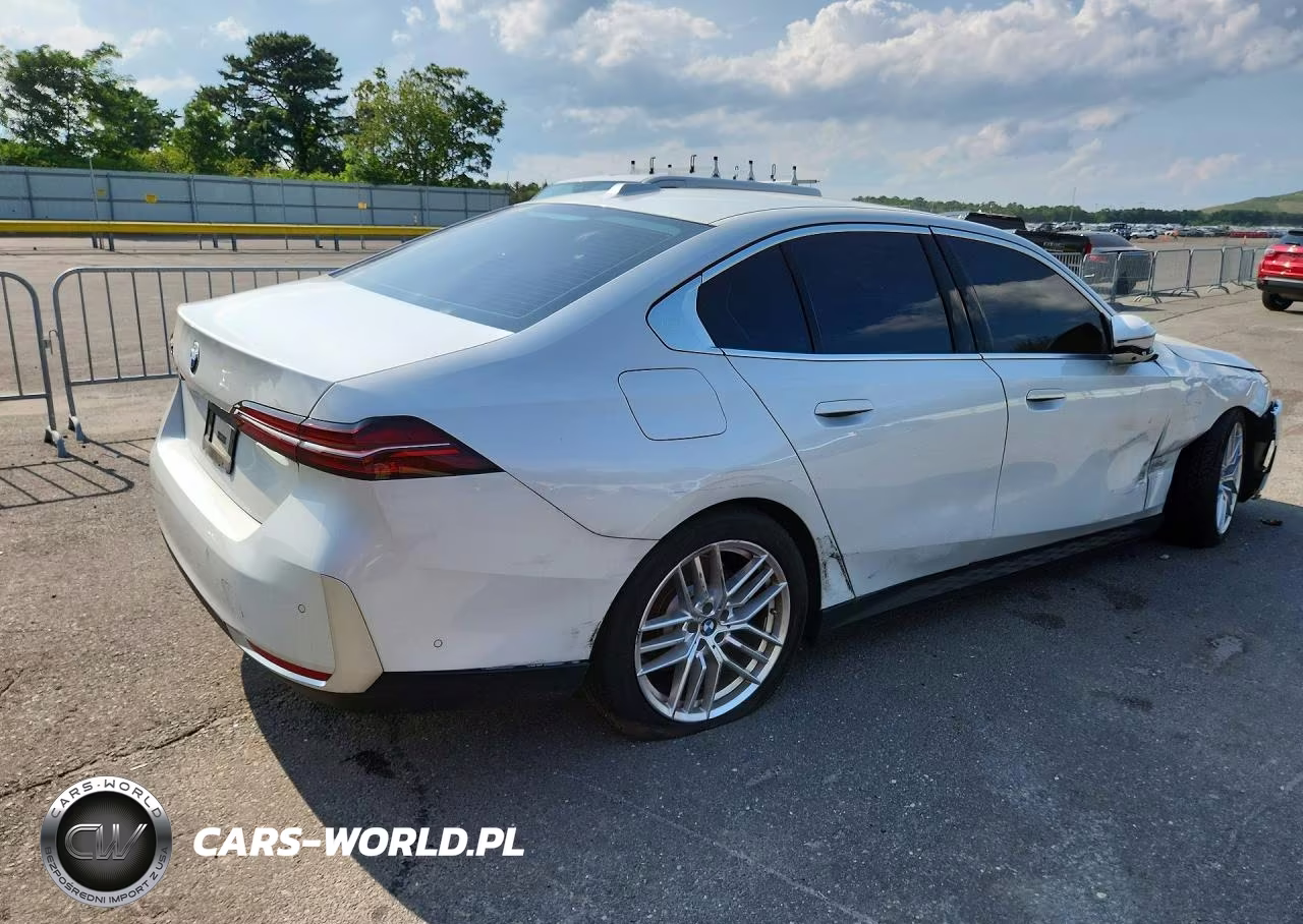 2024 BMW 530 I VIN:WBA43FJ04RCS11897 - 3