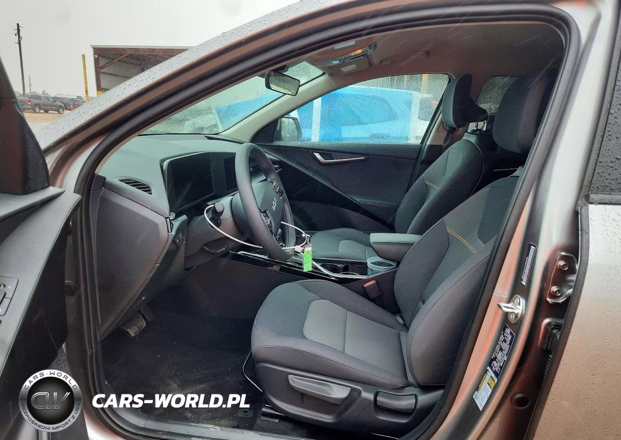 2026 Kia Niro Lx VIN:KNDCP3LE4T5361949 - 7