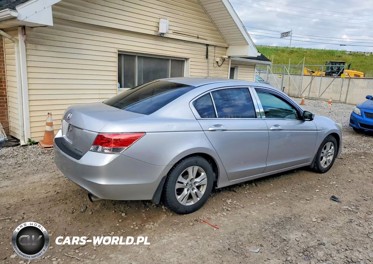 2010 Honda Accord Lxp VIN:1HGCP2F43AA076842 - 3