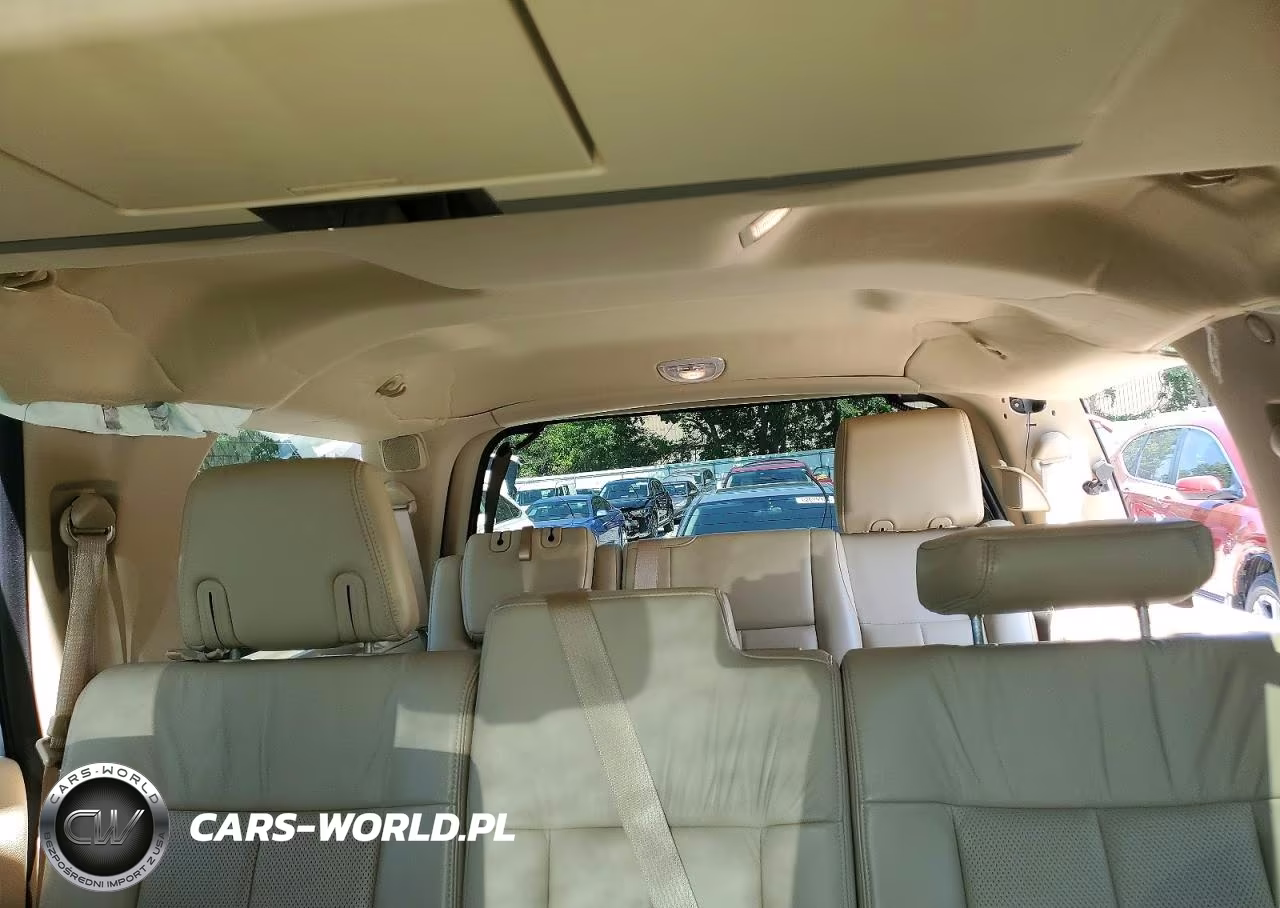 2010 Lincoln Navigator VIN:5LMJJ2J5XAEJ09229 - 10