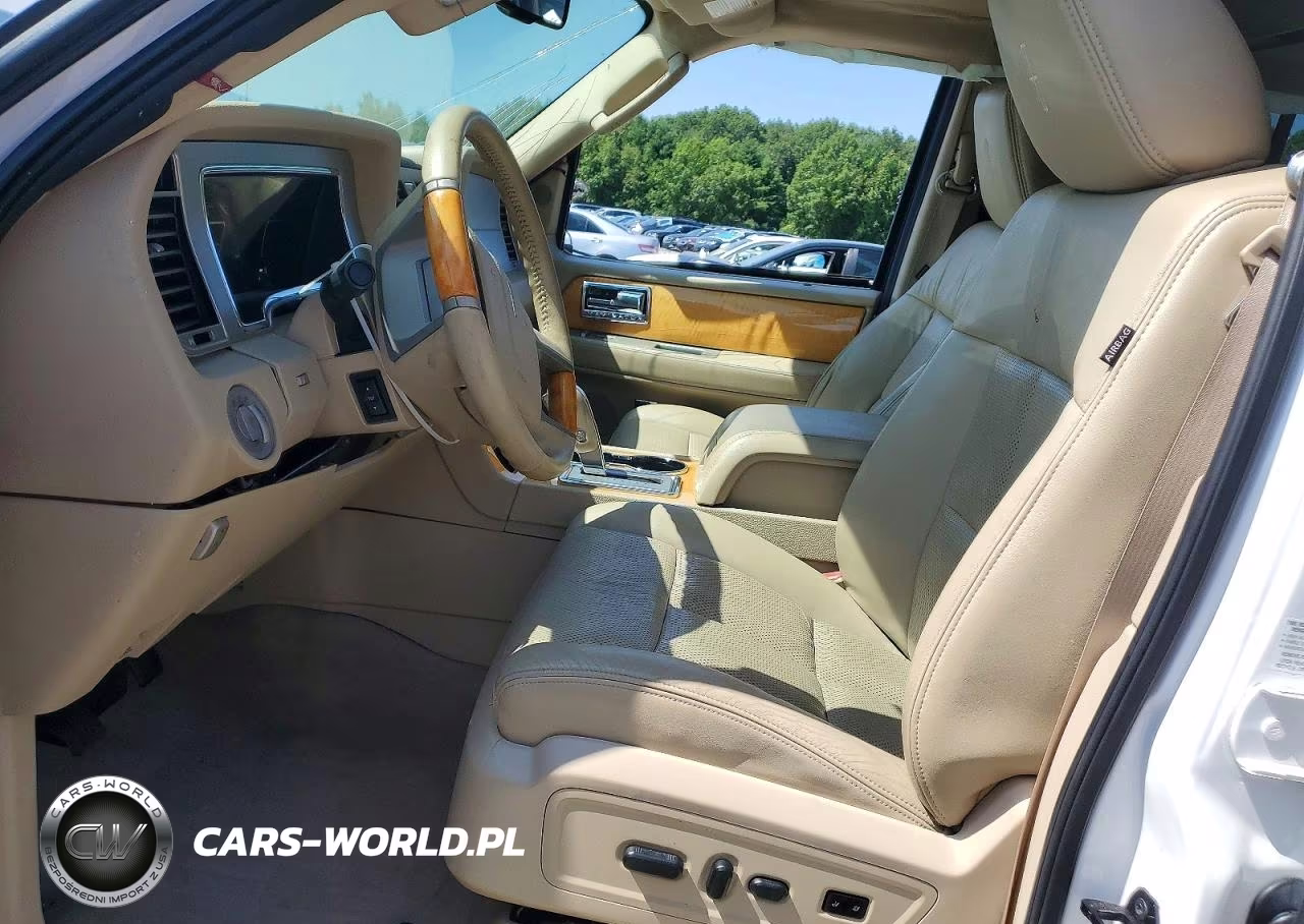 2010 Lincoln Navigator VIN:5LMJJ2J5XAEJ09229 - 7