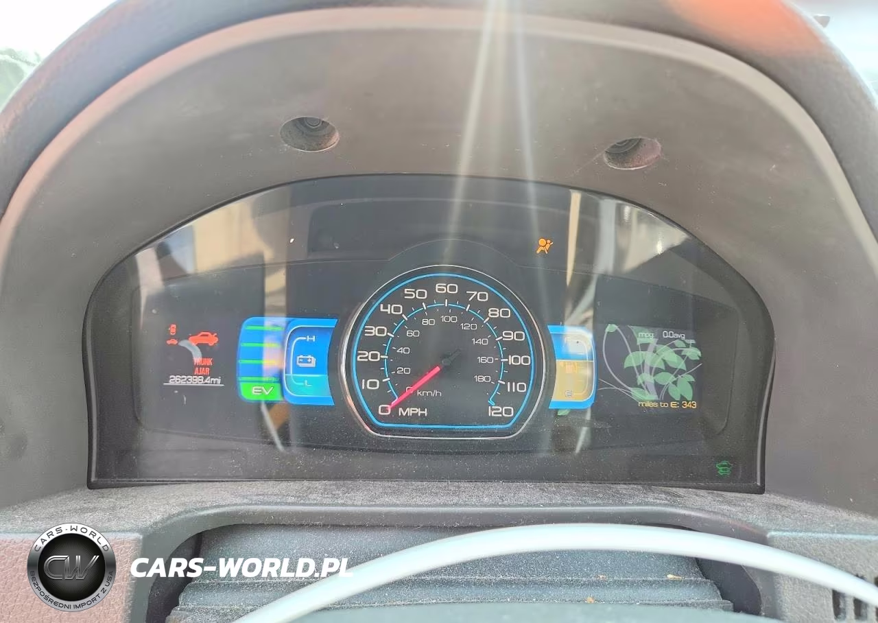 2010 Ford Fusion Hybrid VIN:3FADP0L35AR414353 - 9