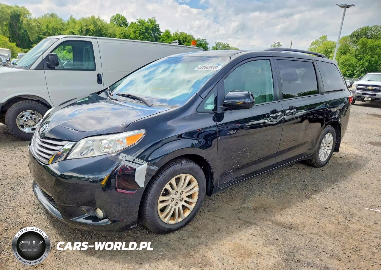 2015 Toyota Sienna Xle 8-Passenger