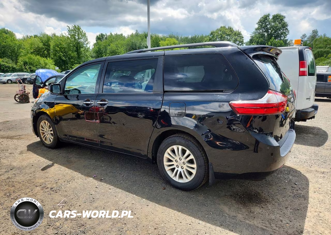 2015 Toyota Sienna Xle 8-Passenger VIN:5TDYK3DC2FS622883 - 2