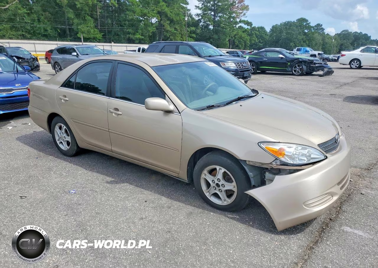 2002 Toyota Camry Le VIN:4T1BE32K82U081489 - 4