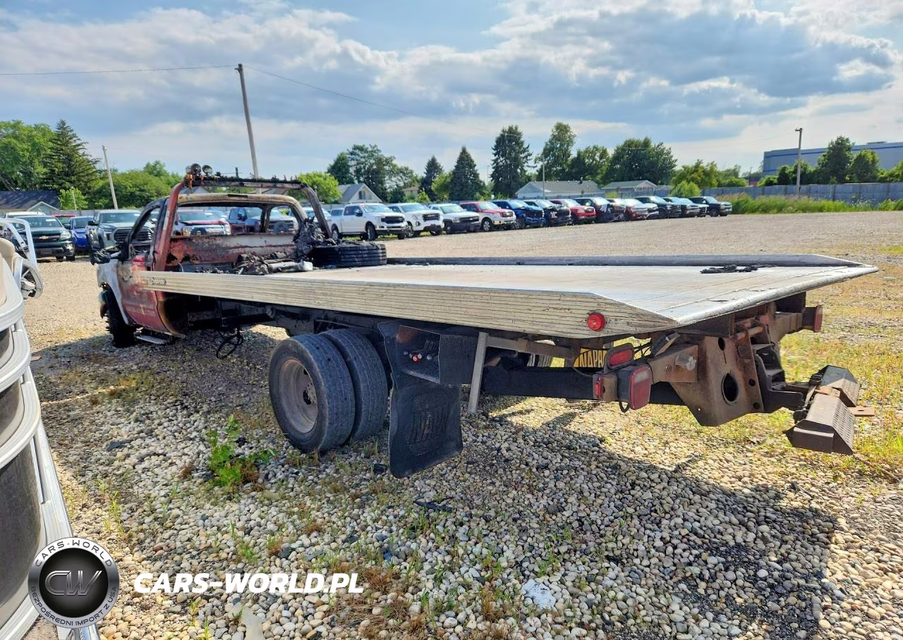 1999 Ford F550 Super Duty VIN:1FDAF56F7XEA43903 - 2