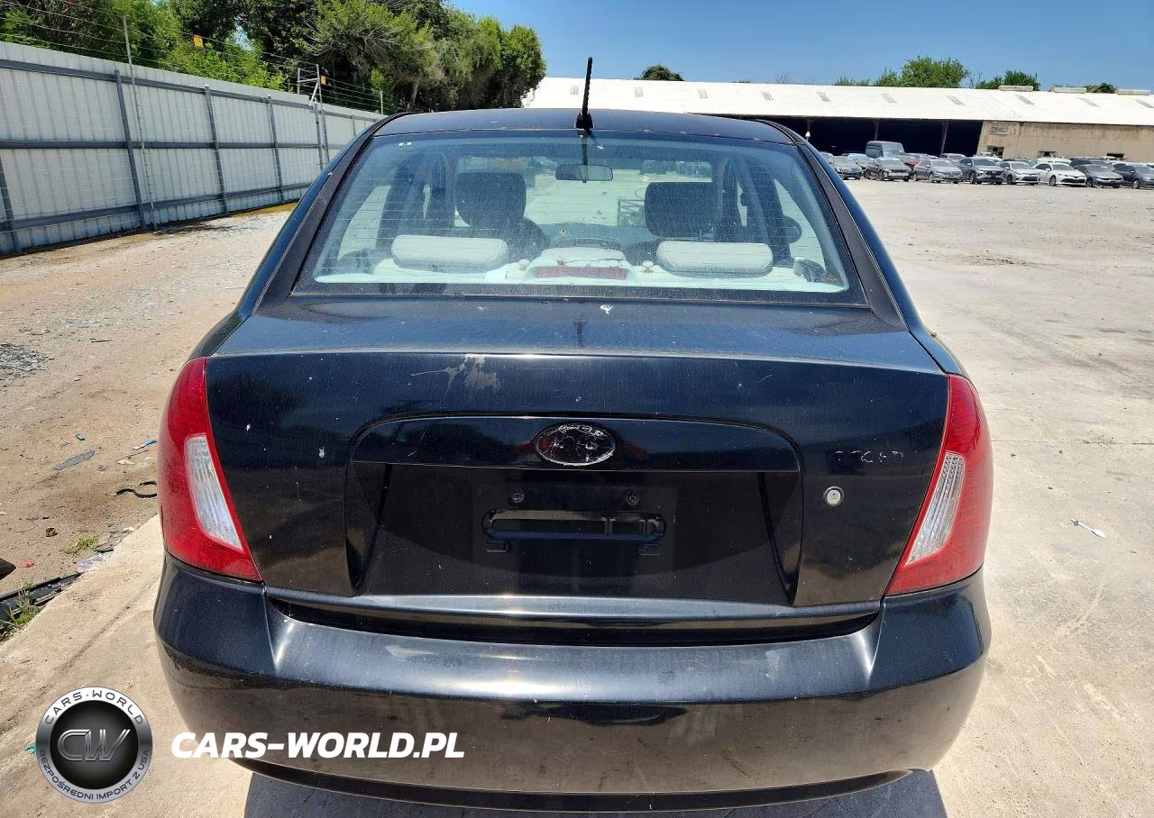 2007 Hyundai Accent Gls VIN:KMHCN46C77U086025 - 6
