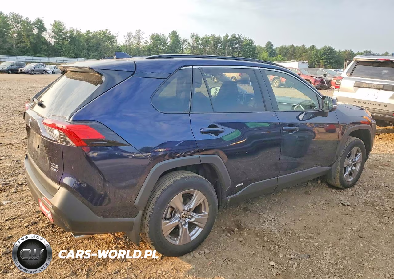 2025 Toyota Rav4 Hybrid Xle VIN:JTMRWRFV4SD277372 - 3
