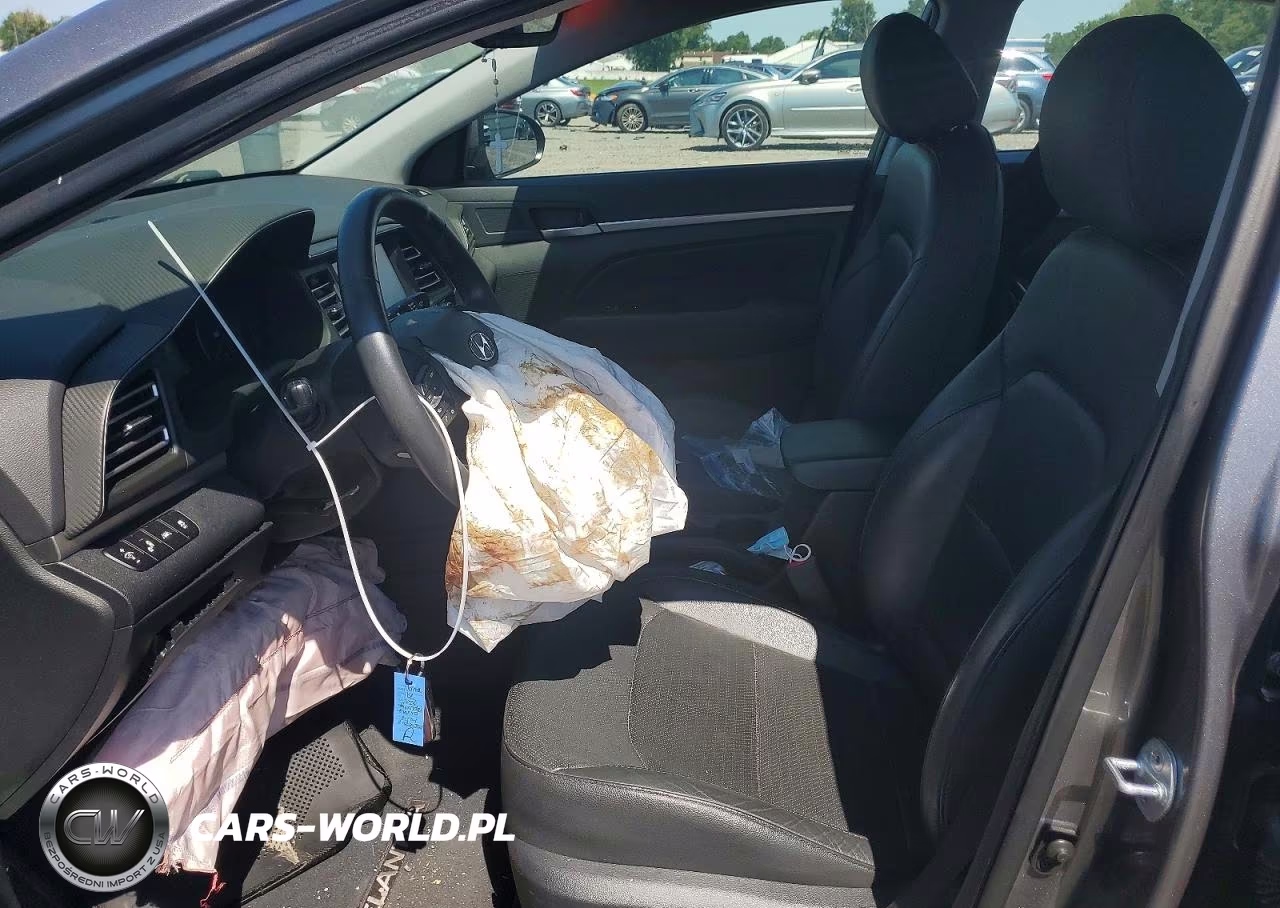 2020 Hyundai Elantra Limited VIN:5NPD84LF0LH541185 - 7
