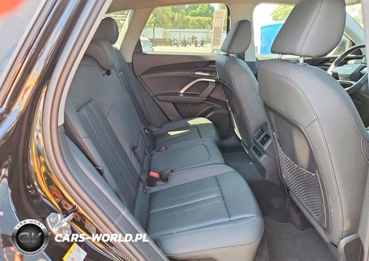 2025 Audi Q5 Premium Plus VIN:WA12AAGU4S2089948 - 11