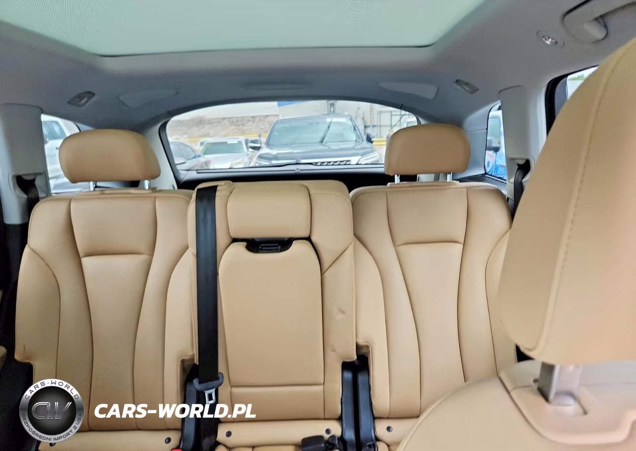 2020 Audi Q7 Premium Plus VIN:WA1LJAF78LD008181 - 10