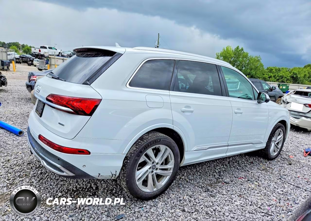2020 Audi Q7 Premium Plus VIN:WA1LJAF78LD008181 - 3