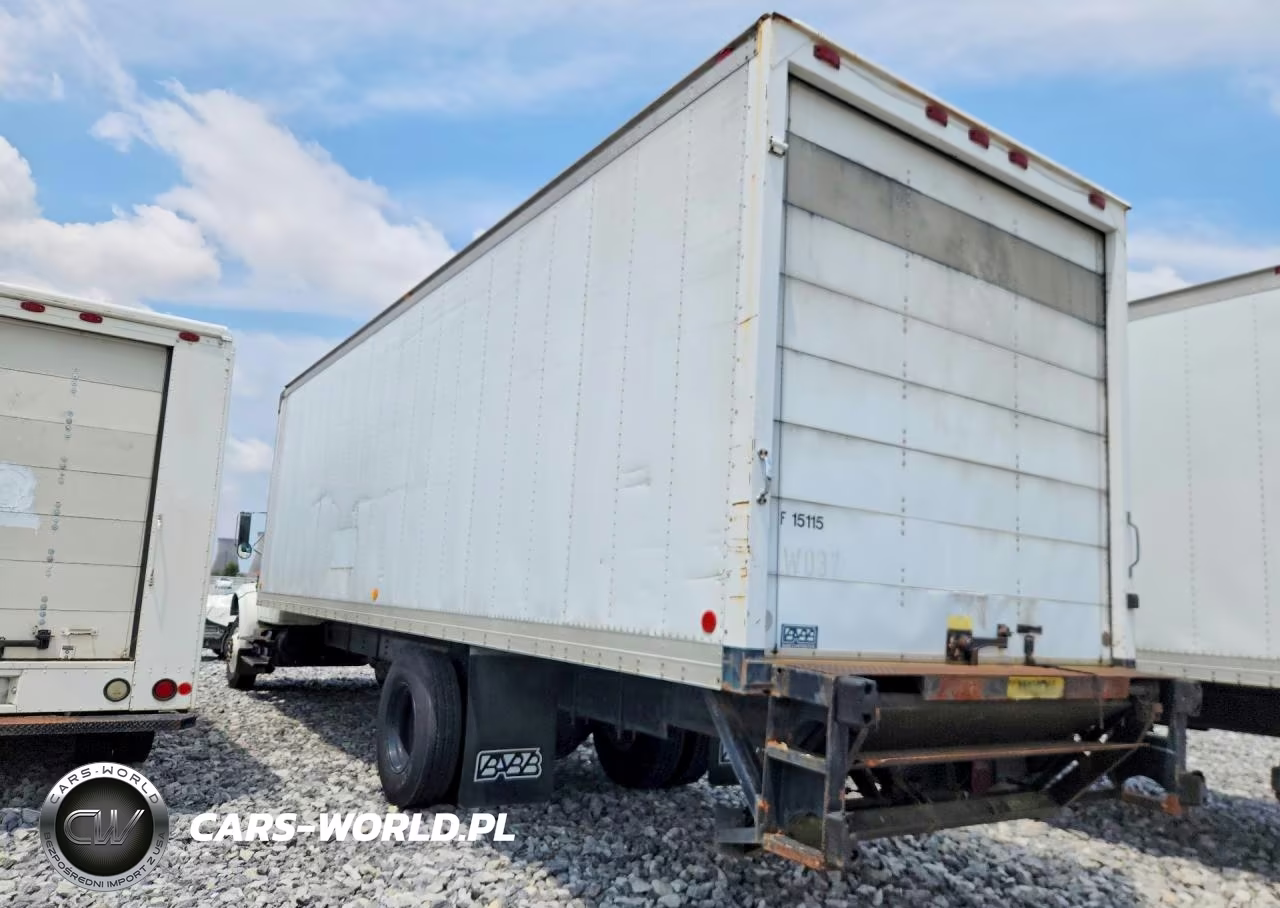 2002 International 4000 4700 - Box Truck VIN:1HTSCABN42H509028 - 2