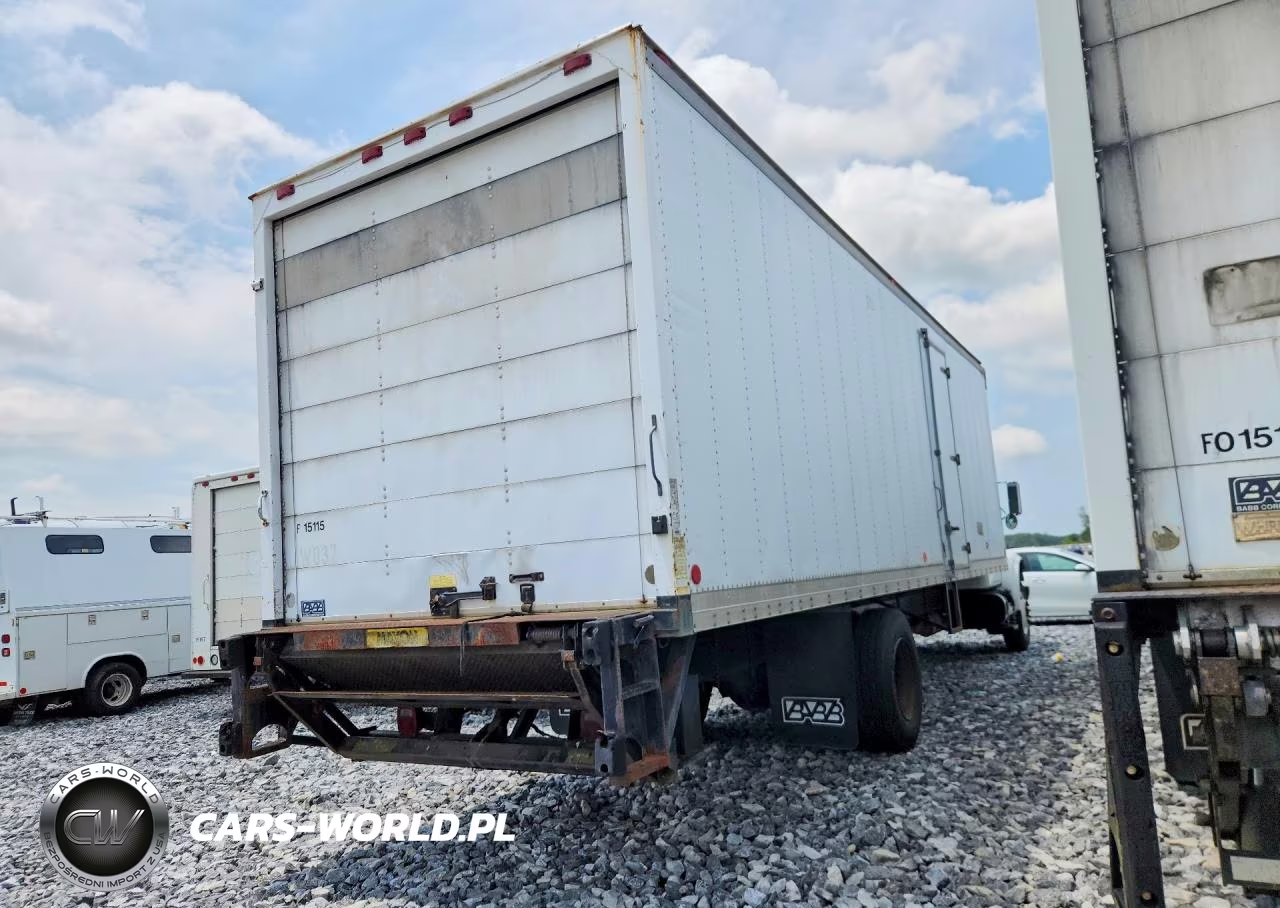 2002 International 4000 4700 - Box Truck VIN:1HTSCABN42H509028 - 3