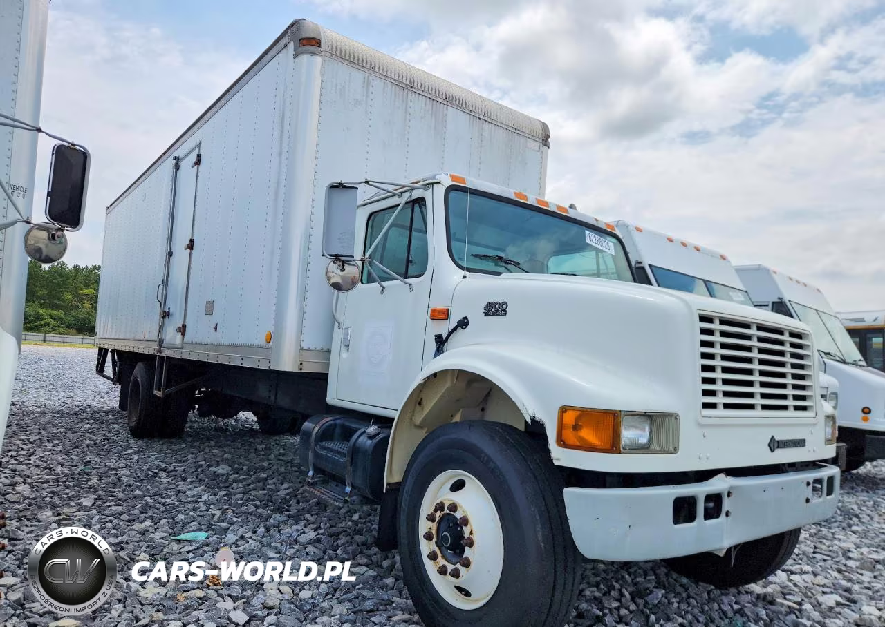 2002 International 4000 4700 - Box Truck VIN:1HTSCABN42H509028 - 4