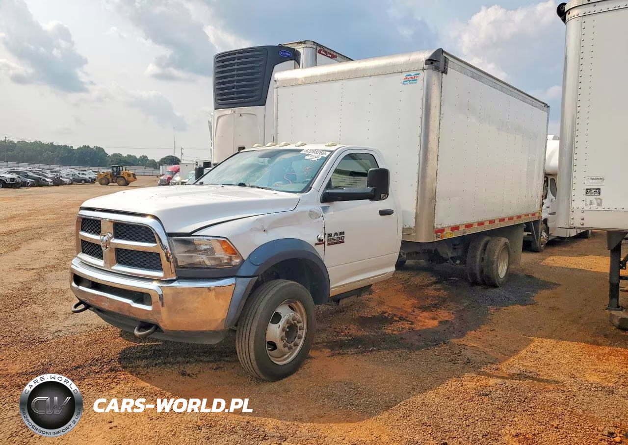 2016 Ram 5500 Box Truck – zdjęcie 1 z 12