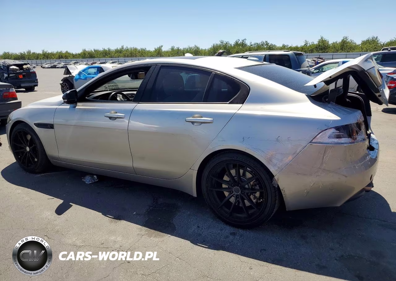 2017 Jaguar Xe Premium VIN:SAJAD4BV3HA954838 - 2