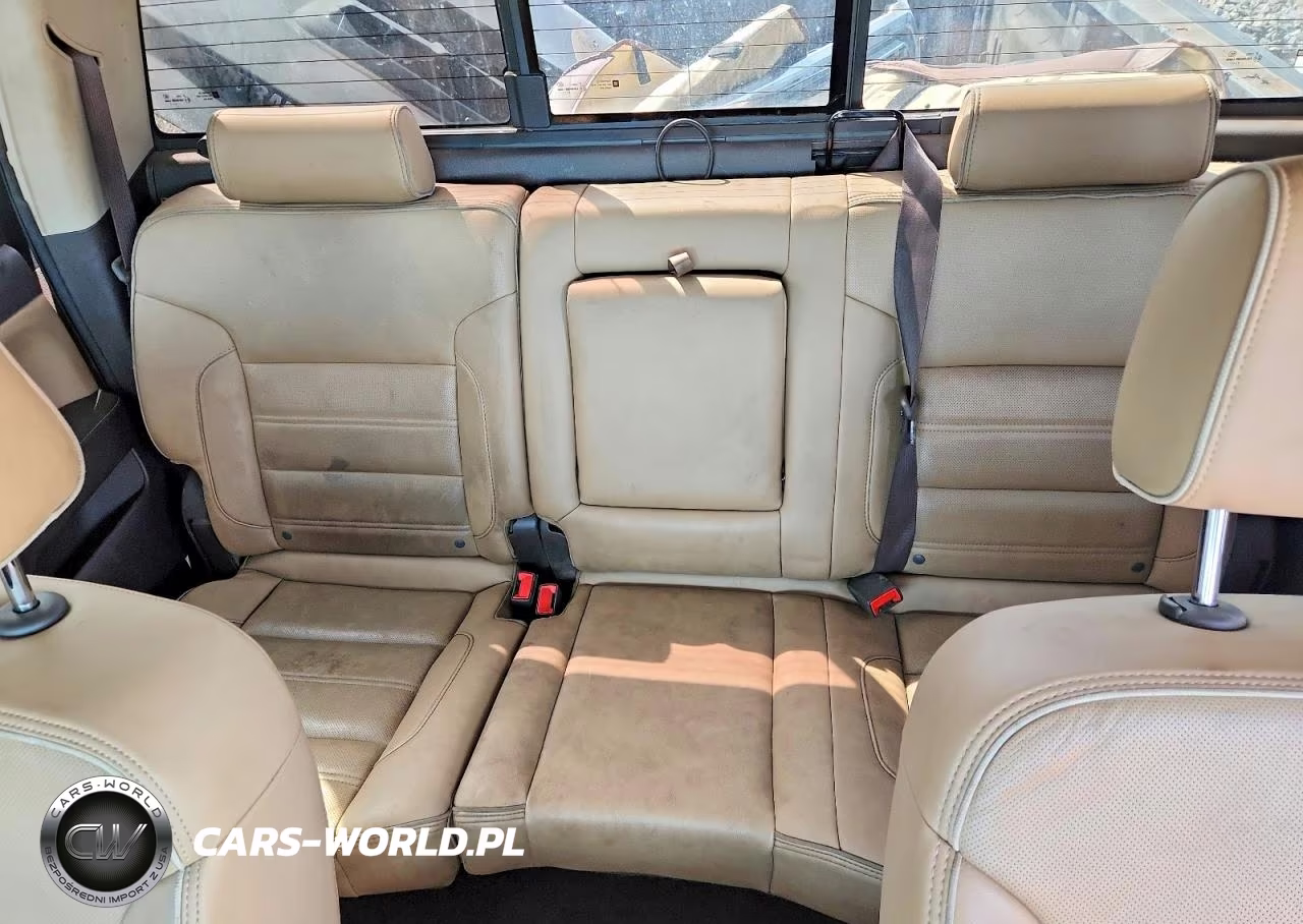 2019 GMC Sierra K3500 Denali VIN:1GT42WEY1KF144072 - 10