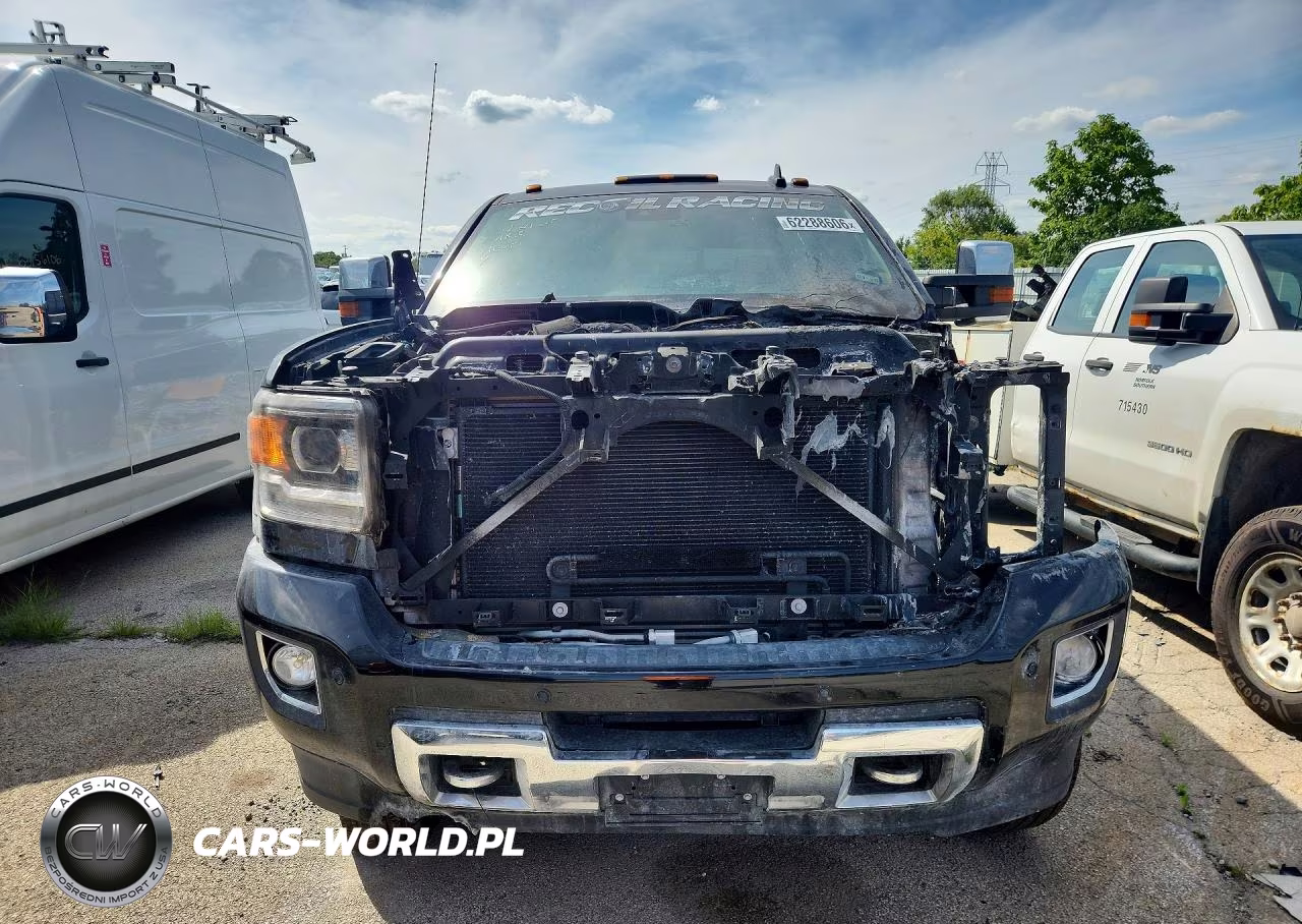 2019 GMC Sierra K3500 Denali VIN:1GT42WEY1KF144072 - 5