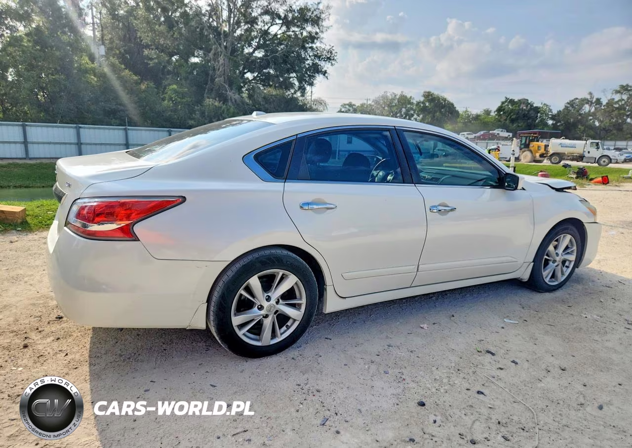 2015 Nissan Altima 2.5 Sv VIN:1N4AL3AP0FC147795 - 3