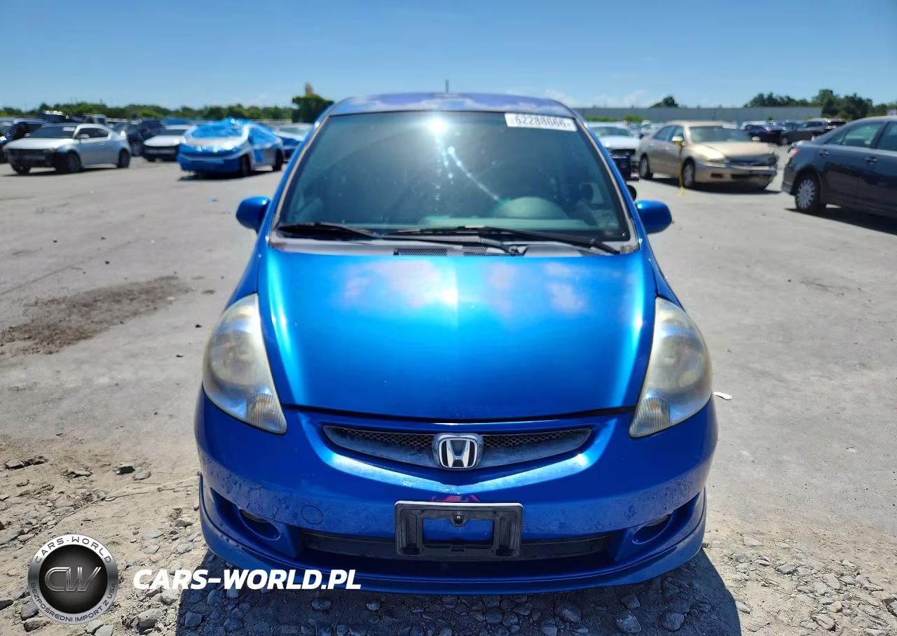 2008 Honda Fit Sport VIN:JHMGD386X8S013561 - 5