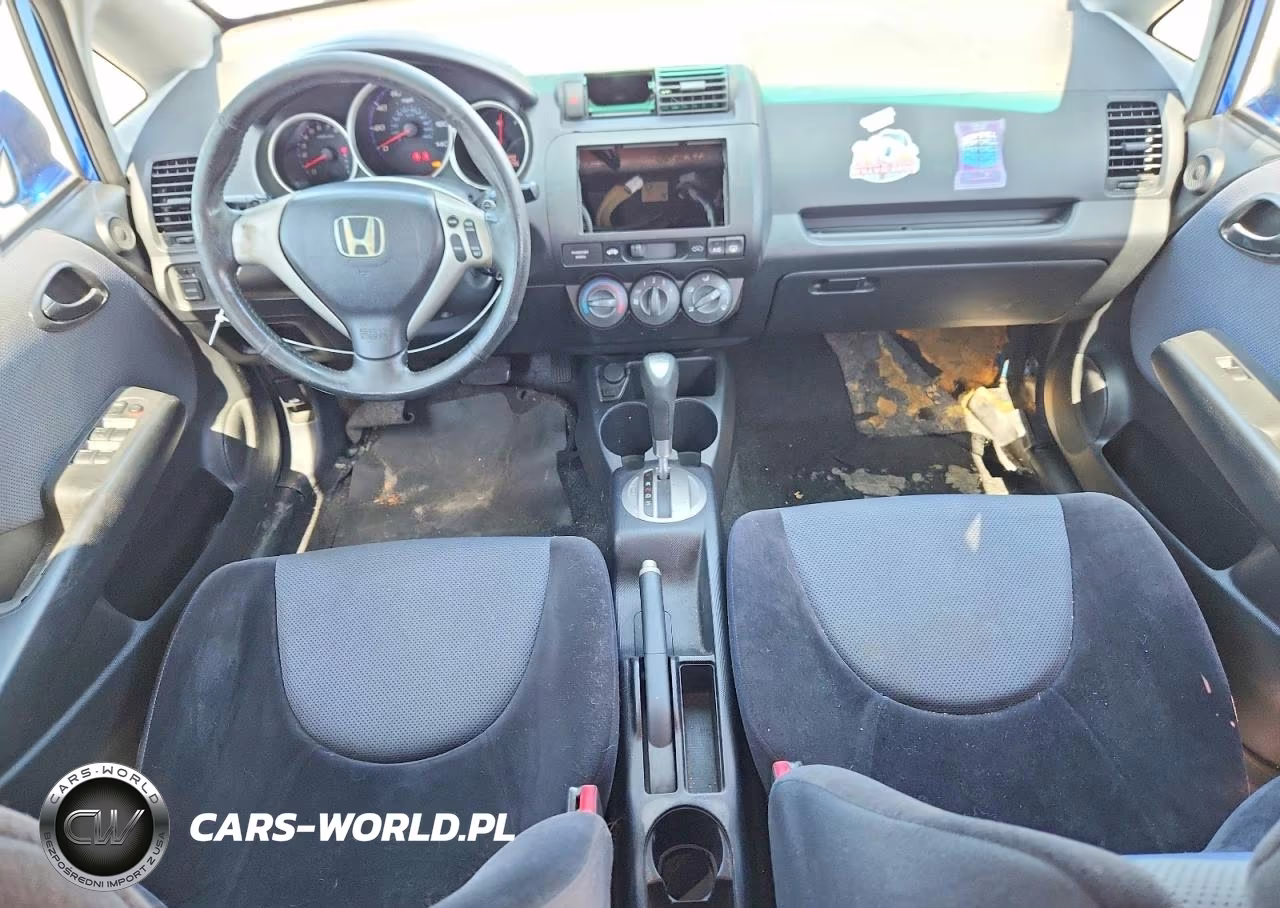 2008 Honda Fit Sport VIN:JHMGD386X8S013561 - 8