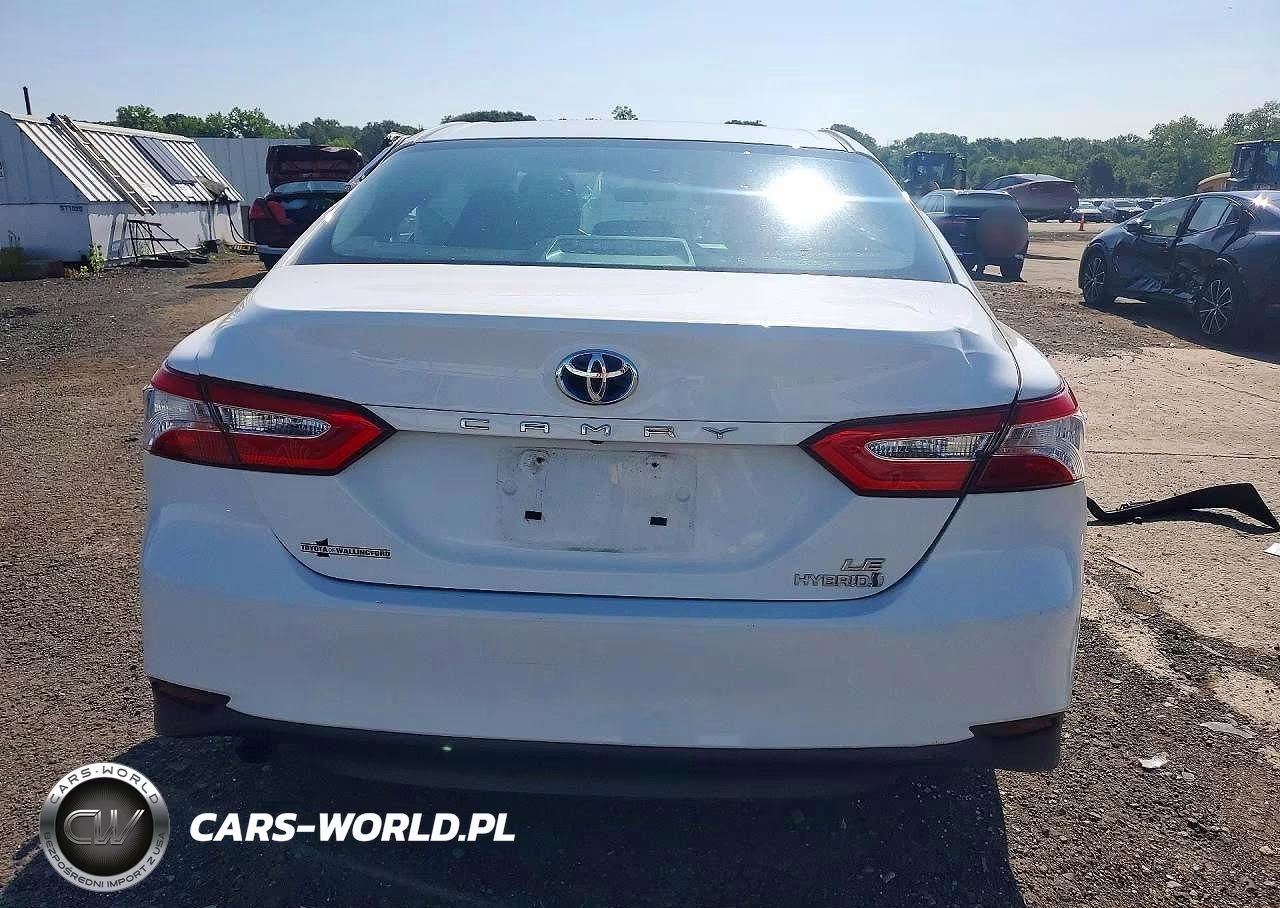 2018 Toyota Camry Le VIN:4T1B31HK3JU004626 - 6
