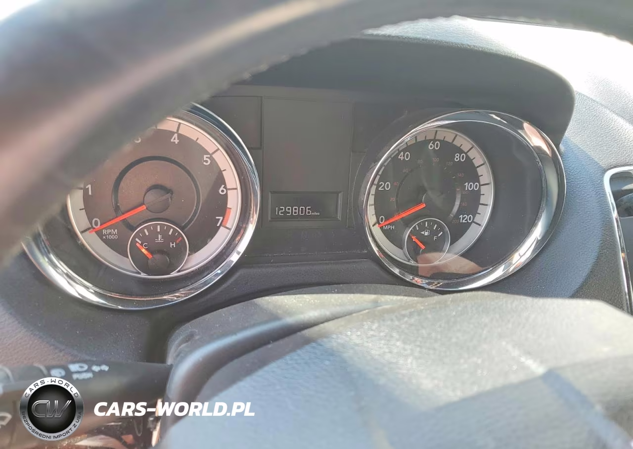 2018 Dodge Grand Caravan Sxt VIN:2C4RDGCG0JR210246 - 9