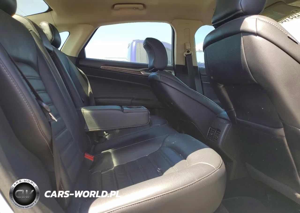 2018 Ford Fusion Se Hybrid VIN:3FA6P0LU6JR171590 - 10