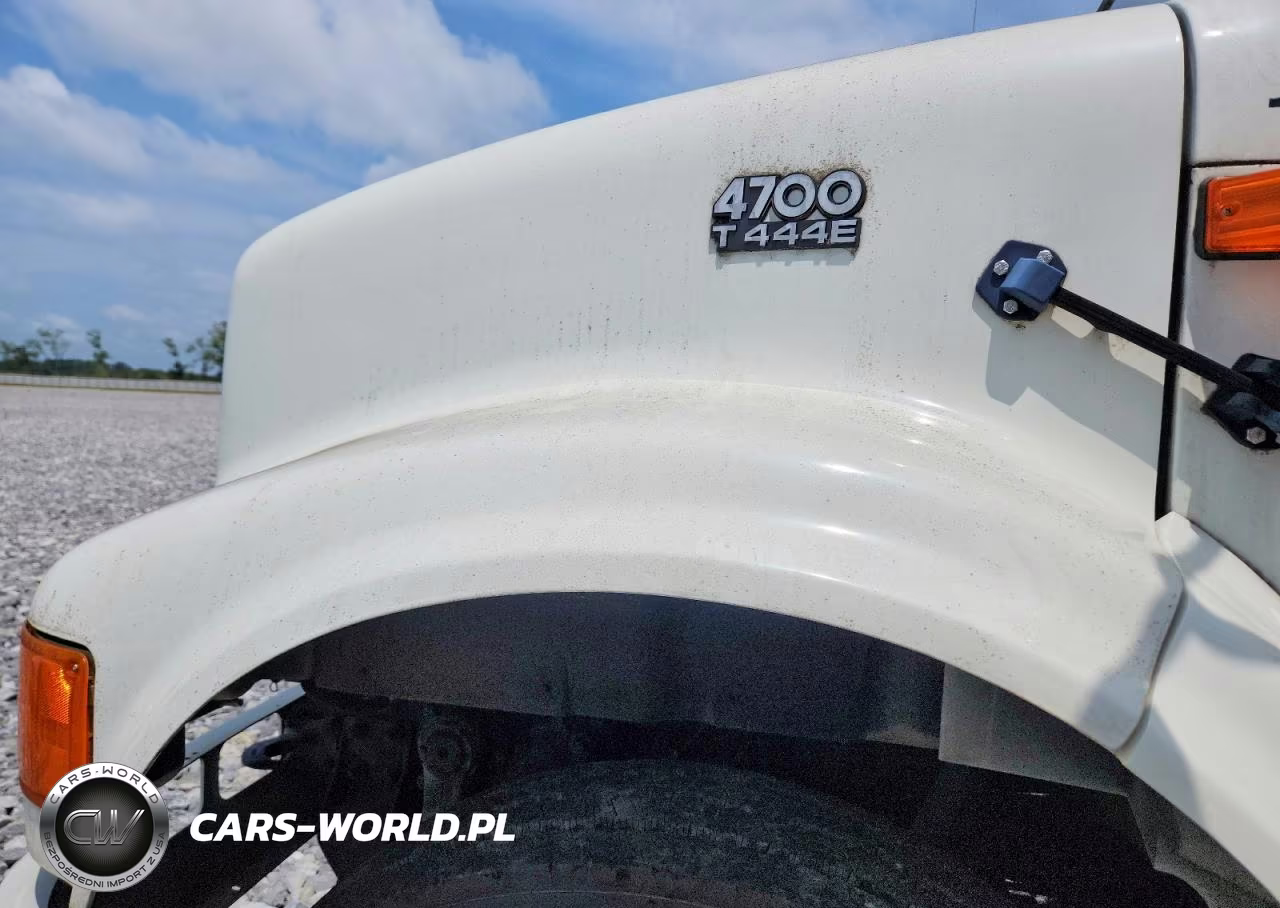 2002 International 4000 4700 - Box Truck VIN:1HTSCABN62H509029 - 12