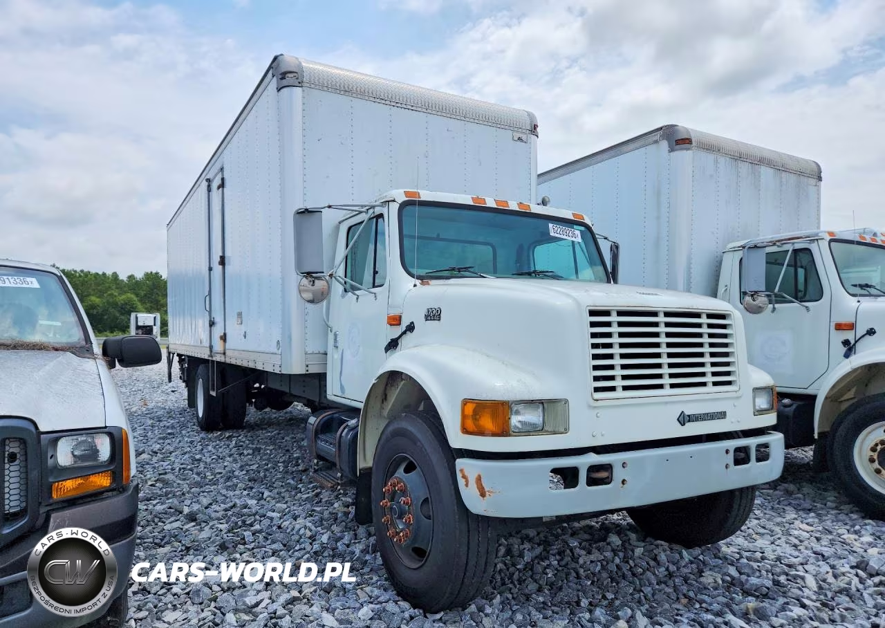 2002 International 4000 4700 - Box Truck VIN:1HTSCABN62H509029 - 4