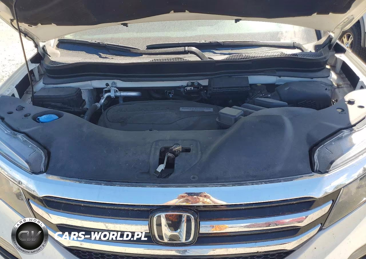 2016 Honda Pilot Touring VIN:5FNYF6H91GB042566 - 12