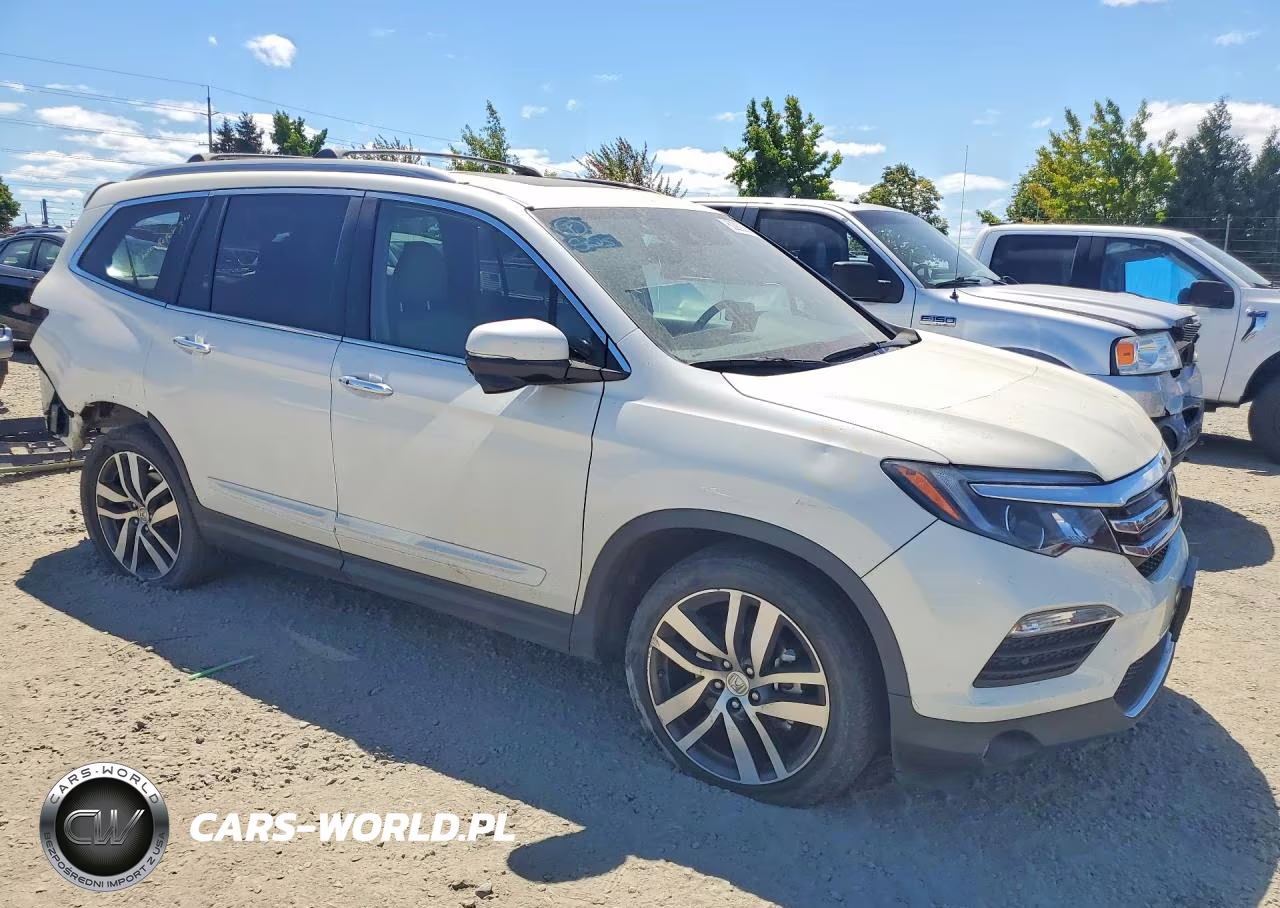 2016 Honda Pilot Touring VIN:5FNYF6H91GB042566 - 4
