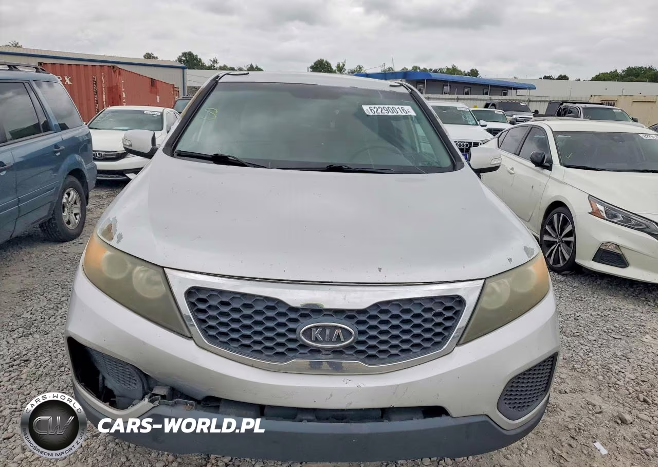 2011 Kia Sorento Lx VIN:5XYKTCA17BG015097 - 5