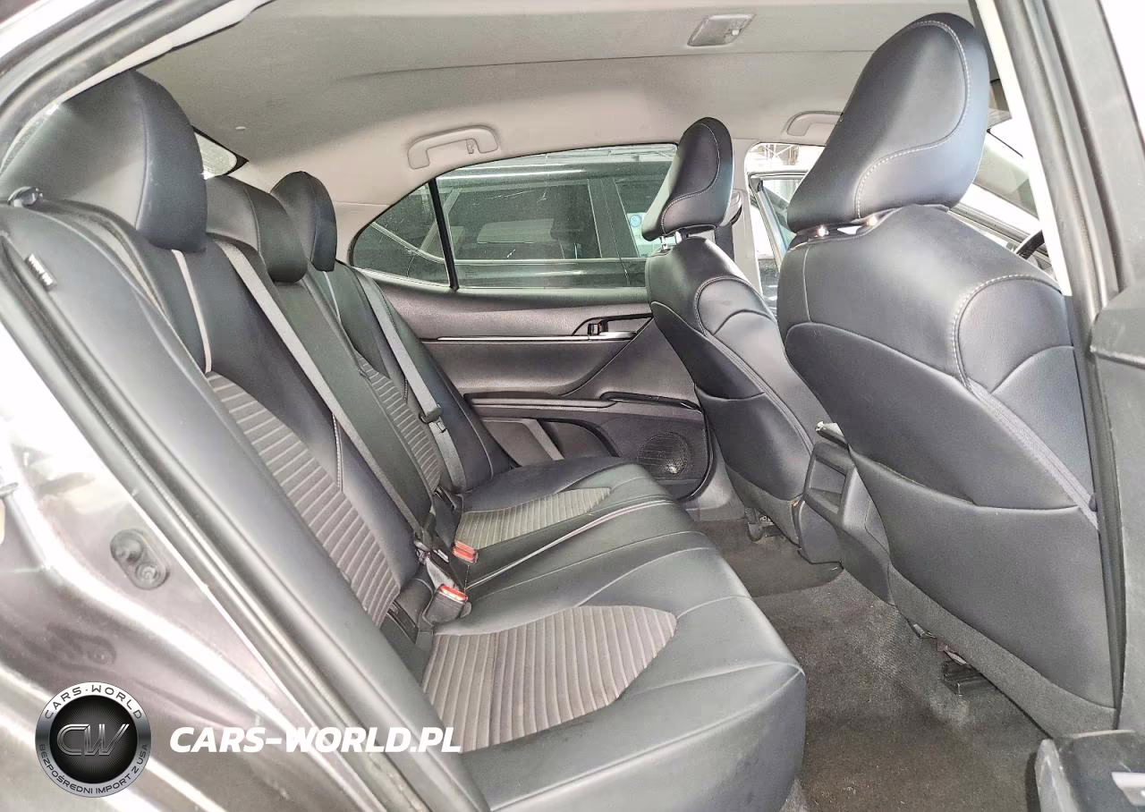 2020 Toyota Camry Se VIN:4T1G11AK3LU333285 - 10