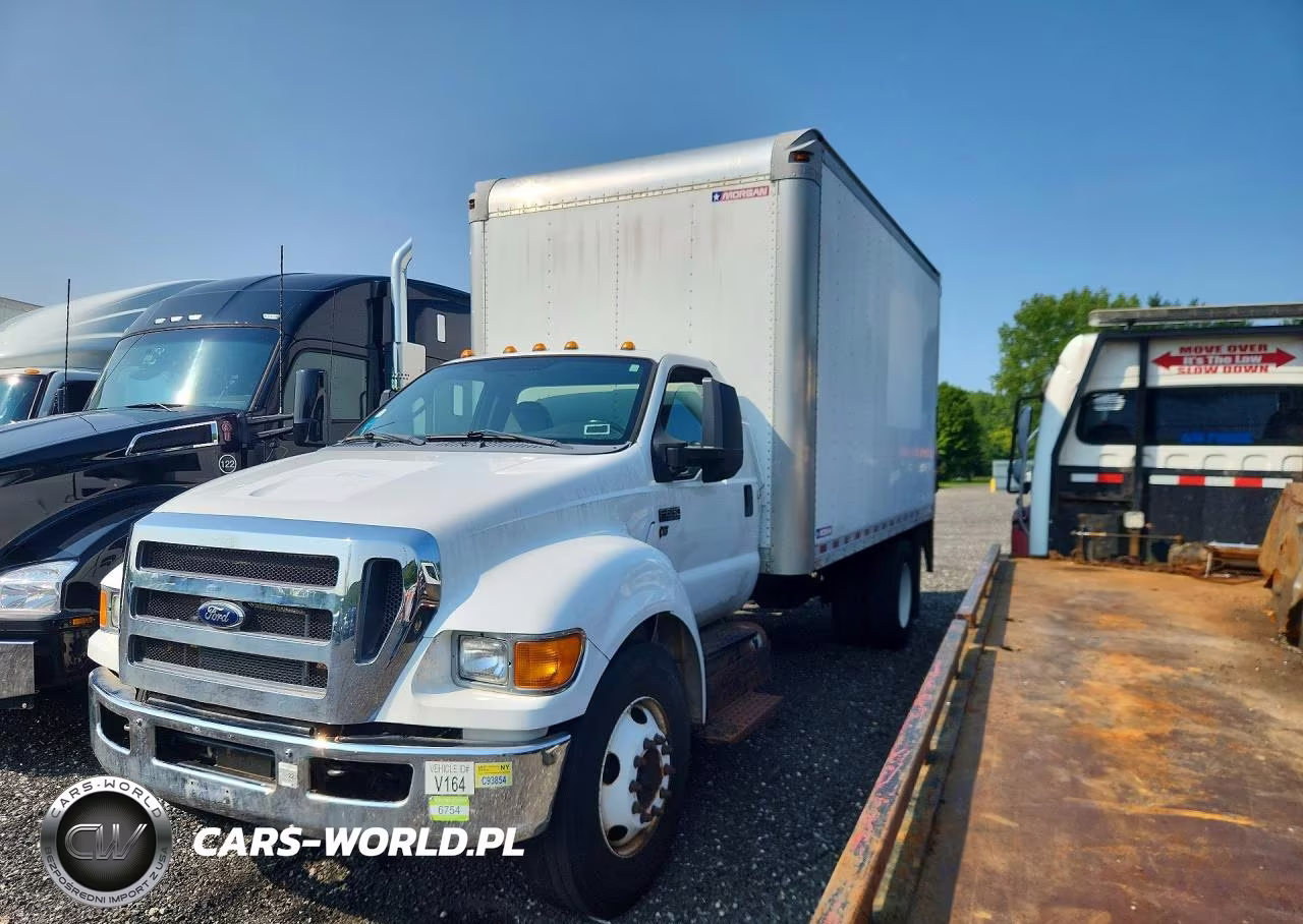 2015 Ford F650 Super Duty Box Truck – zdjęcie 1 z 12