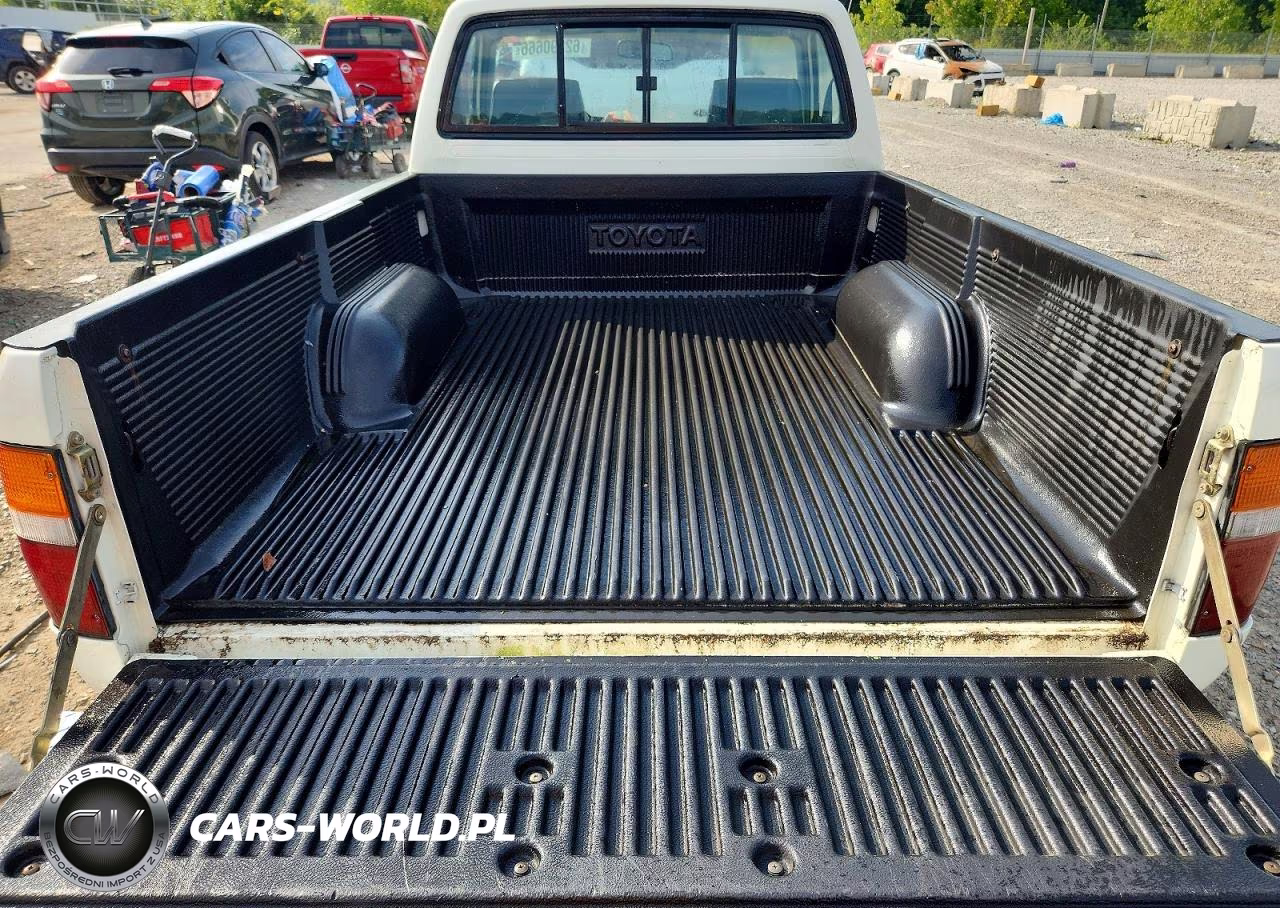 1992 Toyota Pickup 1-2 Ton Short Wheelbase Dlx VIN:4TARN81P6NZ001607 - 10
