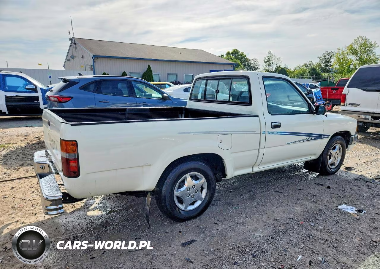 1992 Toyota Pickup 1-2 Ton Short Wheelbase Dlx VIN:4TARN81P6NZ001607 - 3