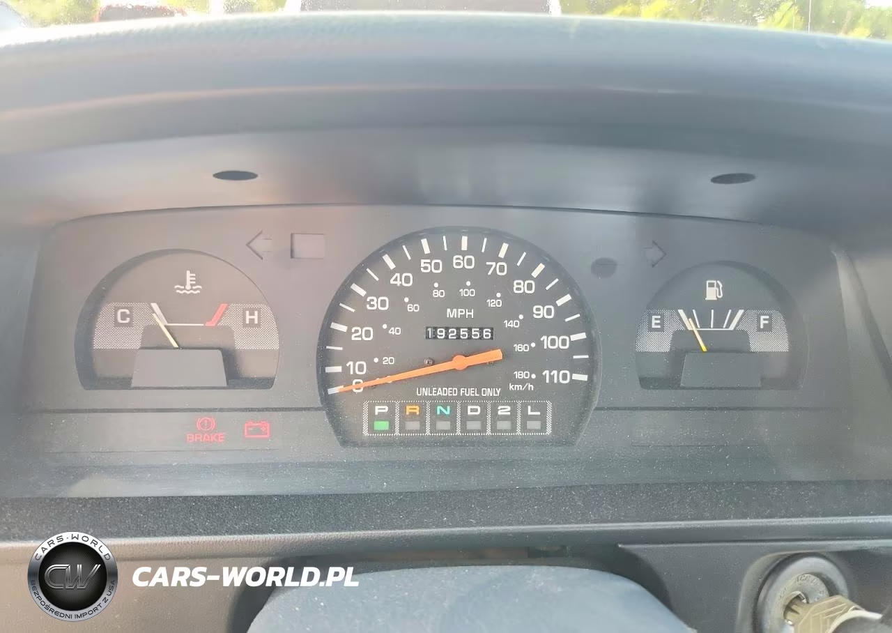 1992 Toyota Pickup 1-2 Ton Short Wheelbase Dlx VIN:4TARN81P6NZ001607 - 9