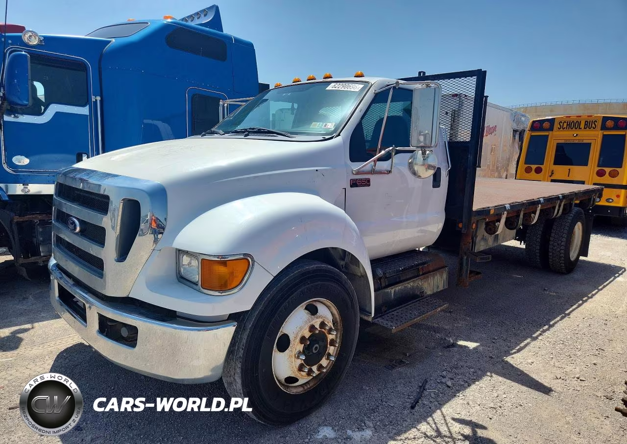 2015 Ford F-650 Gas Xl-Xlt