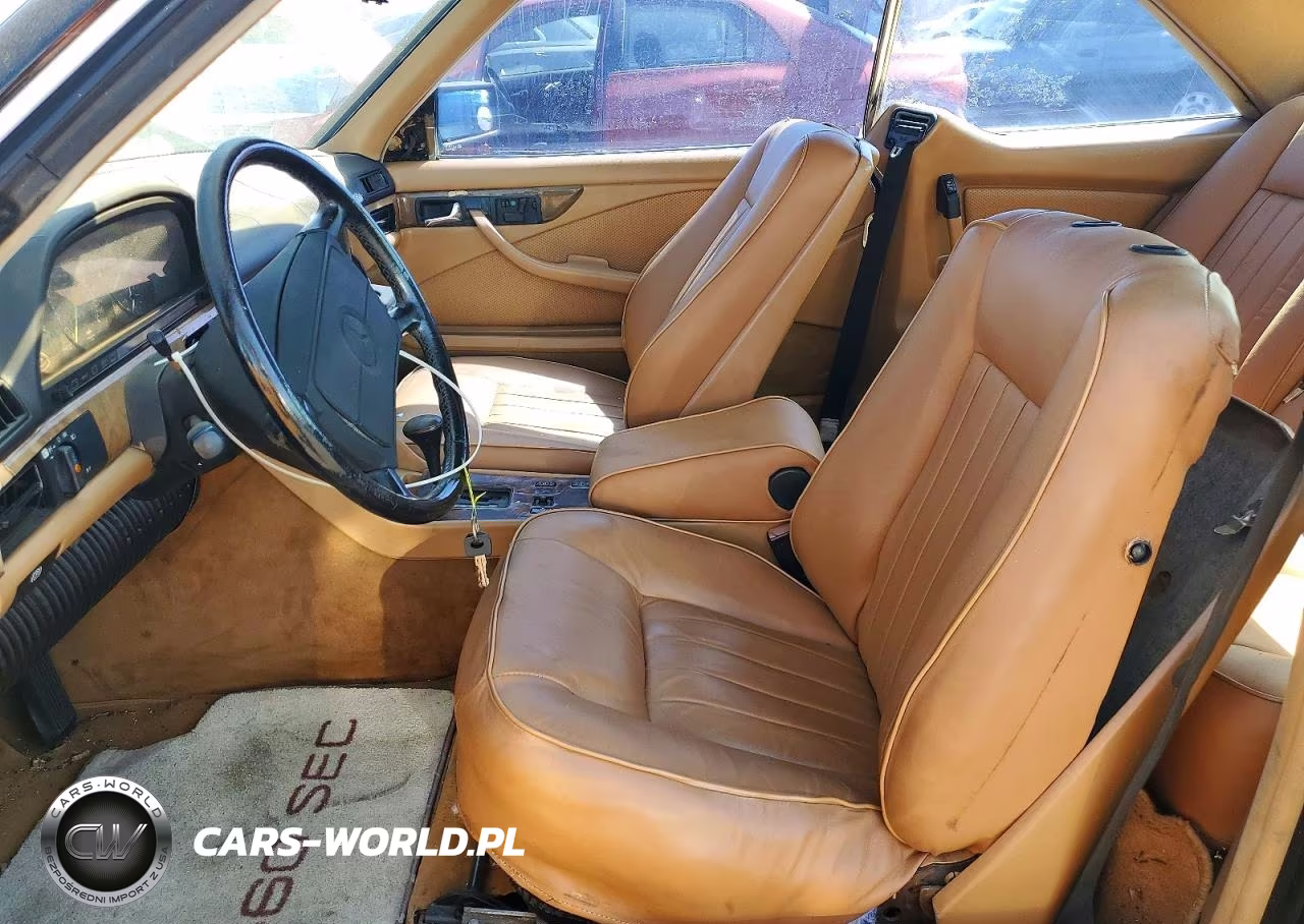 1986 Mercedes-Benz 560 Sec VIN:WDBCA45D2GA253823 - 7